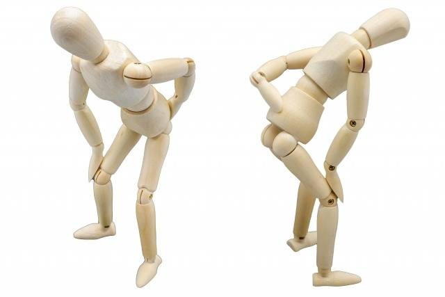 その腰痛、実はすべり症かも？見逃しがちなサインと対処法